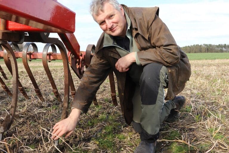 Etablering af vårbyg i et reduceret jordbehandlingssystem